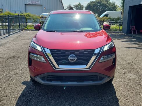 Certified 2023 Nissan Rogue SV FWD image 2
