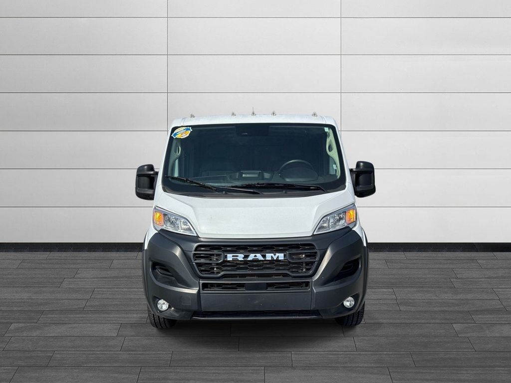 Used 2025 RAM ProMaster 2500 w/ Convenience Group FWD image 8