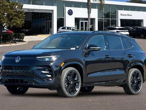 New 2026 Volkswagen Tiguan SE R-Line FWD image 8