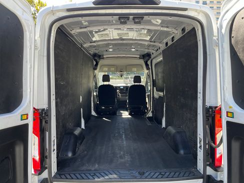 Used 2023 Ford Transit 250 Medium Roof AWD w/ Load Area Protection Package image 23