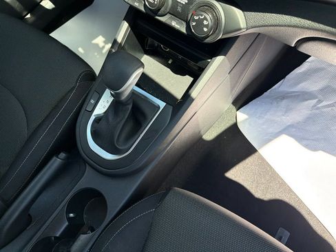 Used 2024 Kia Forte LXS w/ LXS Technology Package FWD image 9