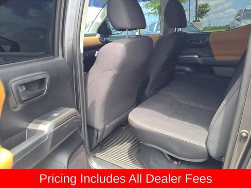 Used 2020 Toyota Tacoma SR5 RWD image 10