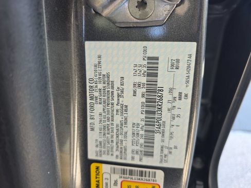 Used 2019 Ford Fusion SE FWD image 35
