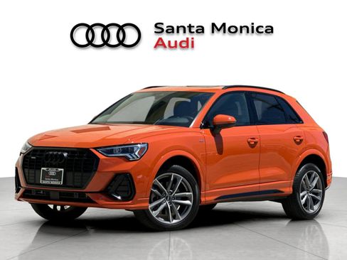Used 2023 Audi Q3 2.0T Premium Plus w/ Premium Plus Package AWD/4WD image 1