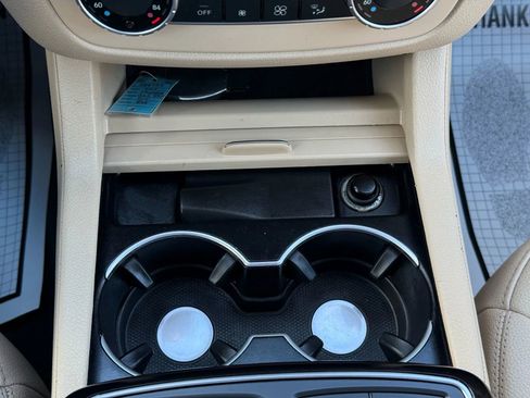 Used 2017 Mercedes-Benz GLS 450 4MATIC image 36