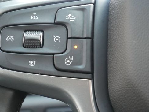 Used 2024 Chevrolet Silverado 1500 LT Trail Boss w/ Convenience Package II AWD/4WD image 6