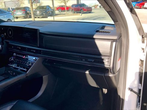 Used 2025 Hyundai Santa Fe Calligraphy image 19