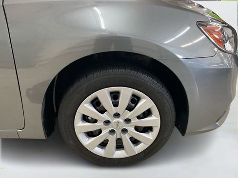 Used 2017 Nissan Sentra SV image 14
