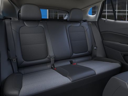 New 2026 Chevrolet Trax LT w/ LT Convenience Package image 17