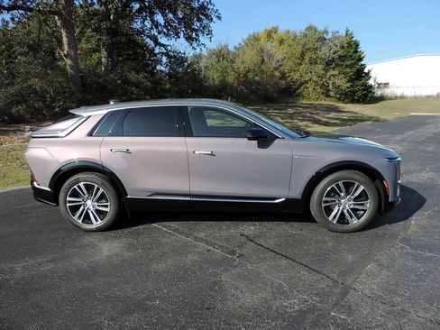 New 2026 Cadillac Lyriq Premium Luxury image 4