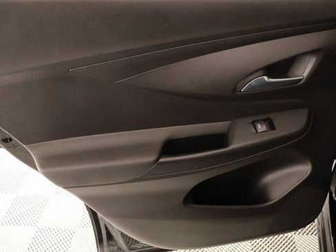 Used 2024 Buick Envista Preferred w/ Convenience I Package image 16