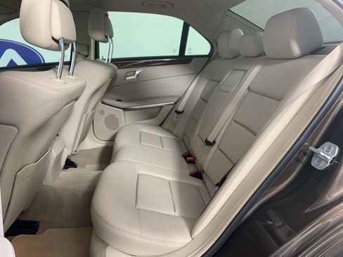 Used 2014 Mercedes-Benz E 350 Luxury image 33