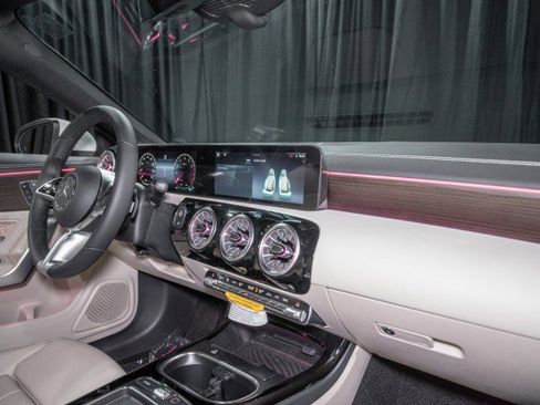 New 2025 Mercedes-Benz CLA 250 image 15