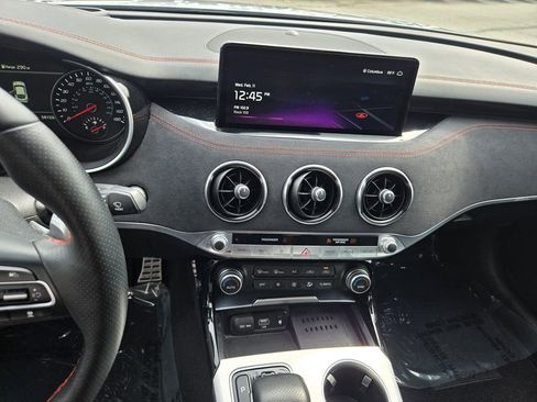 Certified 2023 Kia Stinger GT2 image 22