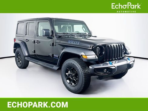 Used 2023 Jeep Wrangler Unlimited w/ Cold Weather Group AWD/4WD image 1