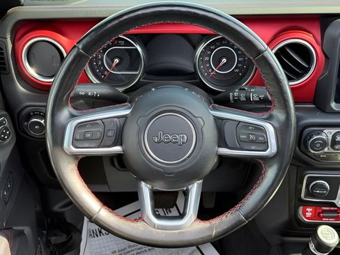 Used 2021 Jeep Wrangler Unlimited Rubicon AWD/4WD image 13