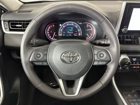 Used 2023 Toyota RAV4 XLE image 10