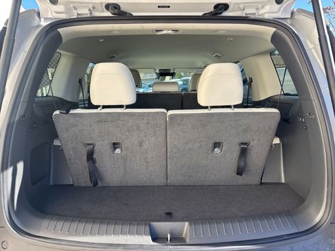 Used 2025 Hyundai Santa Fe SEL image 32