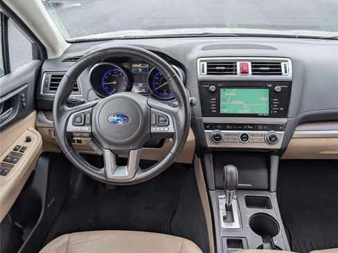 Used 2016 Subaru Outback 3.6R Limited image 17