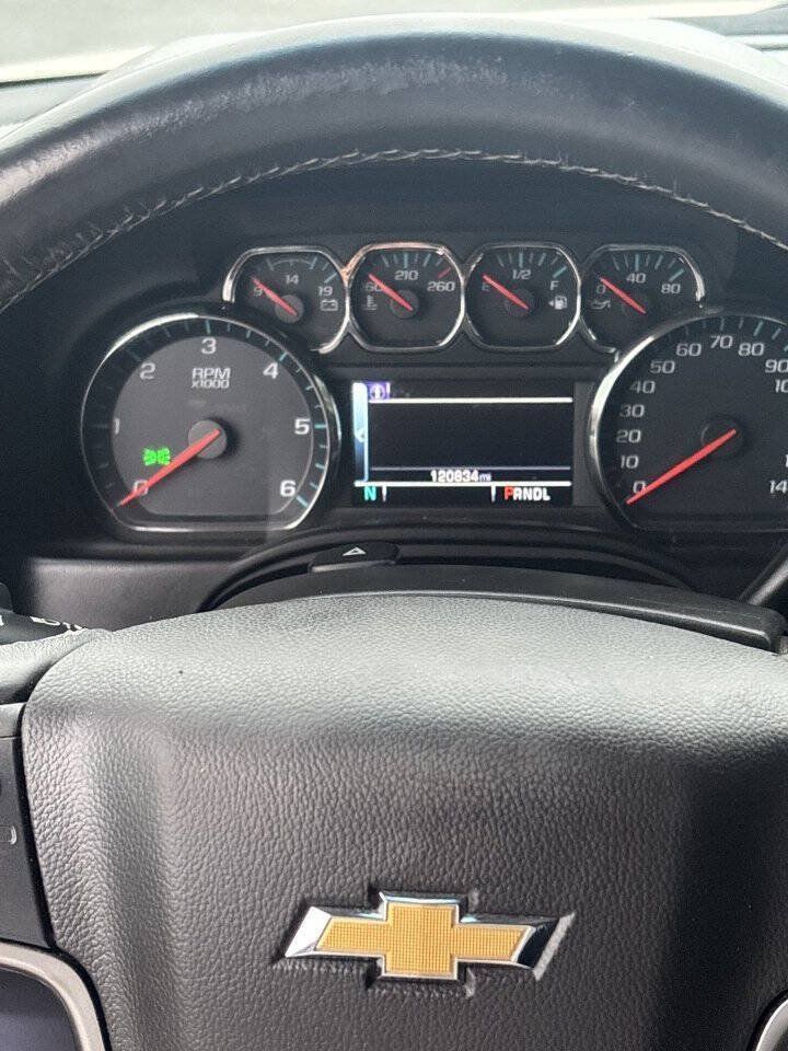 Used 2018 Chevrolet Tahoe LT RWD image 13