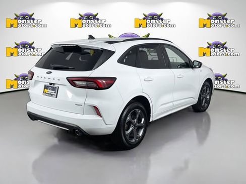 Used 2023 Ford Escape ST-Line w/ Equipment Group 301A image 5