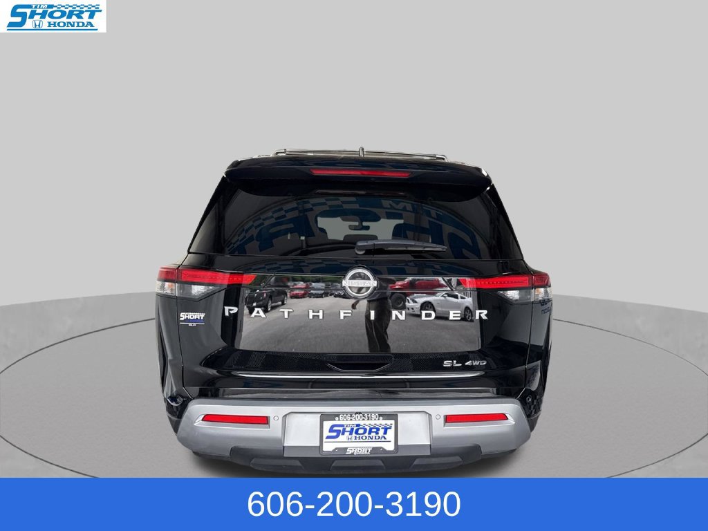 Used 2024 Nissan Pathfinder SL AWD/4WD image 8