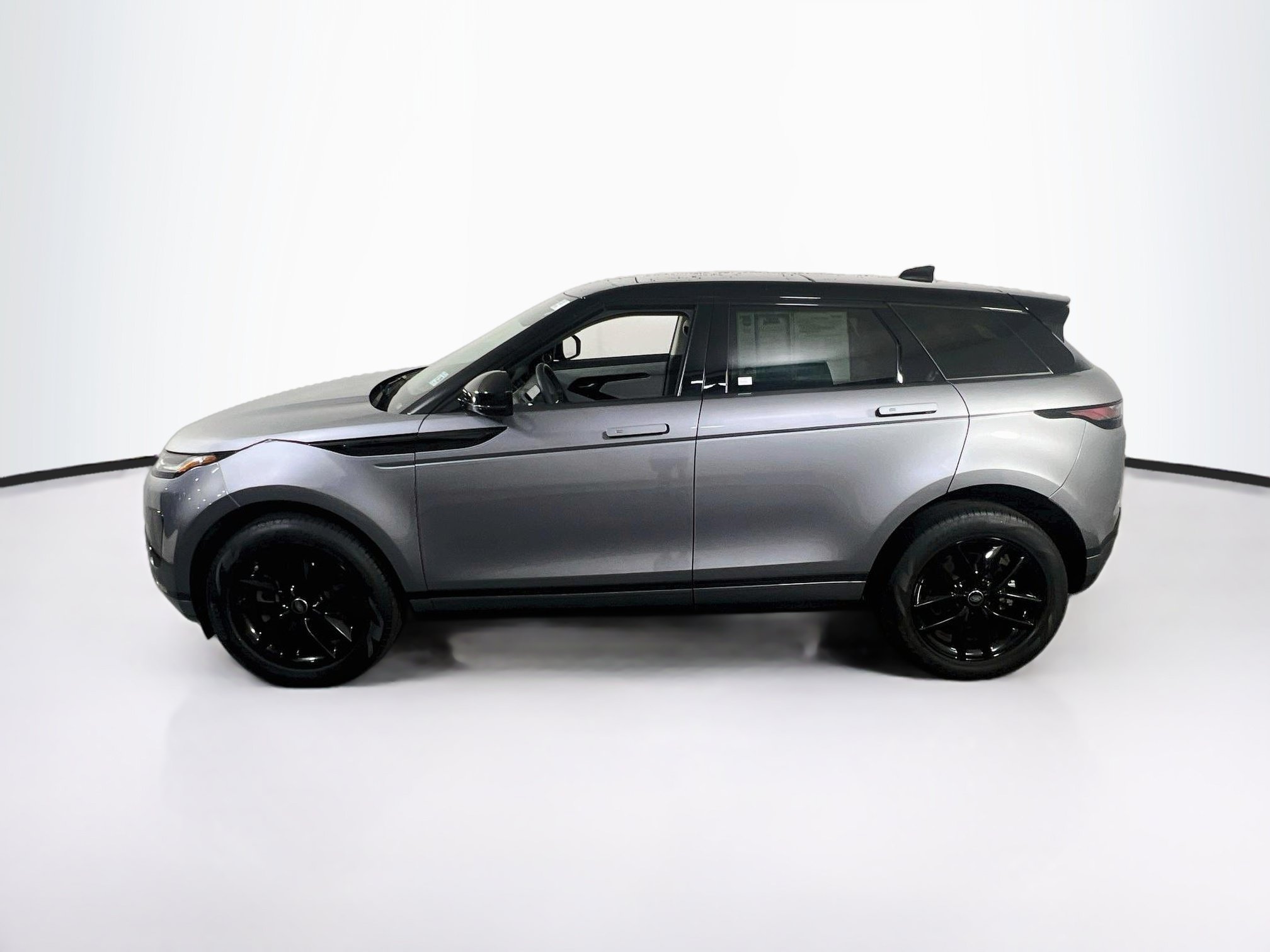 Used 2024 Land Rover Range Rover Evoque S AWD/4WD image 8