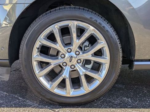 Used 2018 Ford Expedition Limited w/ Equipment Group 302A image 29