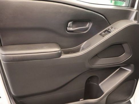 Certified 2025 Nissan Frontier S image 22