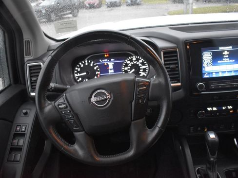 Used 2023 Nissan Frontier SV w/ SV Convenience Package image 27