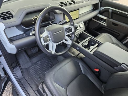 Certified 2024 Land Rover Defender 110 SE AWD/4WD image 11