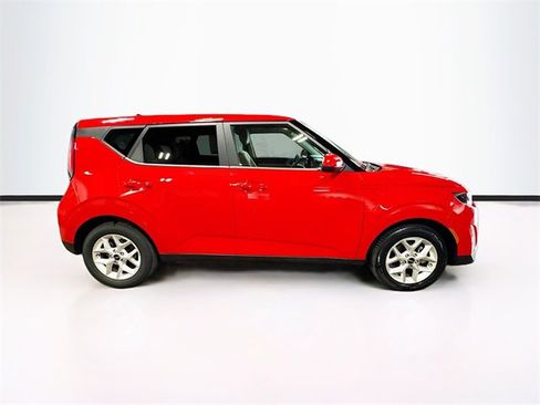 Used 2023 Kia Soul LX w/ Option Group 015 image 8