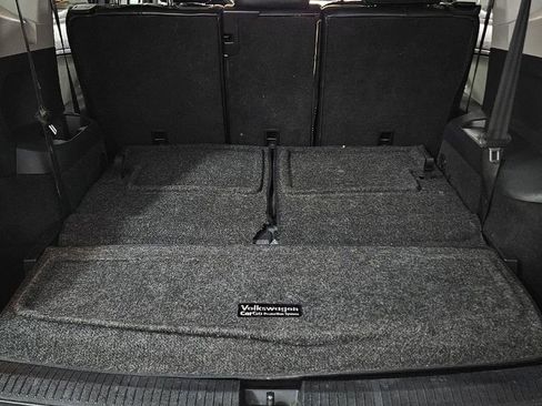 Used 2018 Volkswagen Tiguan S w/ 3rd Row Seat Package AWD/4WD image 21