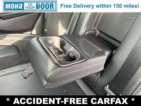 Used 2021 Ford Edge ST image 32