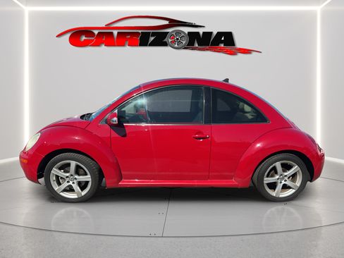 Used 2010 Volkswagen Beetle Coupe FWD image 10