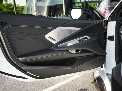 Used 2024 Chevrolet Corvette Z06 w/ Z07 Performance Package image 14