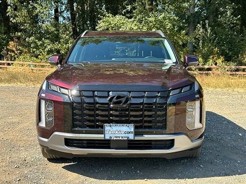 Used 2023 Hyundai Palisade SEL w/ Premium Package AWD/4WD image 3