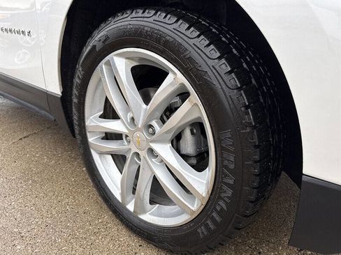 Used 2018 Chevrolet Equinox Premier image 13