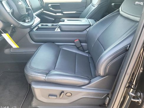 New 2026 Ford Expedition Platinum AWD/4WD image 18