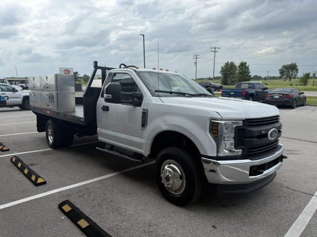 Used 2018 Ford F350 XL w/ Power Equipment Group AWD/4WD image 4