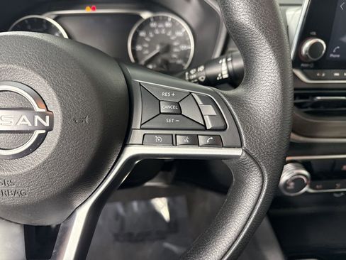 Certified 2024 Nissan Altima 2.5 SV image 13