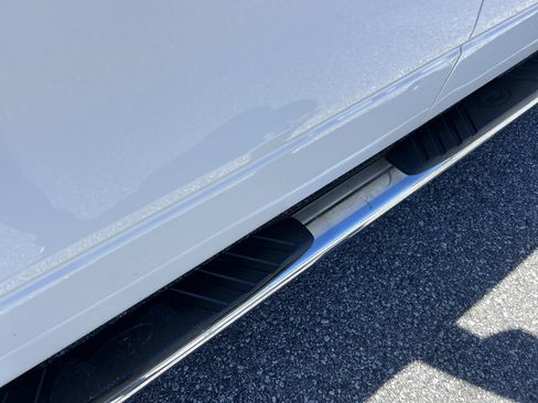 Used 2011 Ford F150 XLT w/ XLT Chrome Pkg image 17