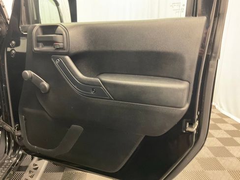 Used 2011 Jeep Wrangler Sport AWD/4WD image 24