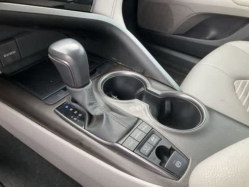 Used 2023 Toyota Camry SE FWD image 23