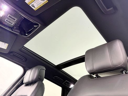 Used 2018 Land Rover Range Rover Sport Supercharged image 32