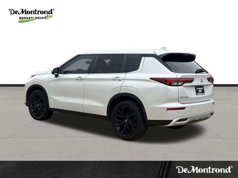 Used 2022 Mitsubishi Outlander SE FWD image 7