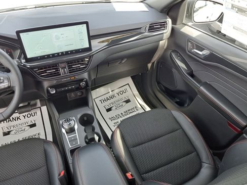 Used 2025 Ford Escape ST-Line w/ Equipment Group 301A image 16