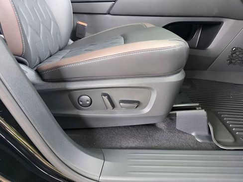 New 2026 Nissan Pathfinder Platinum AWD/4WD image 13