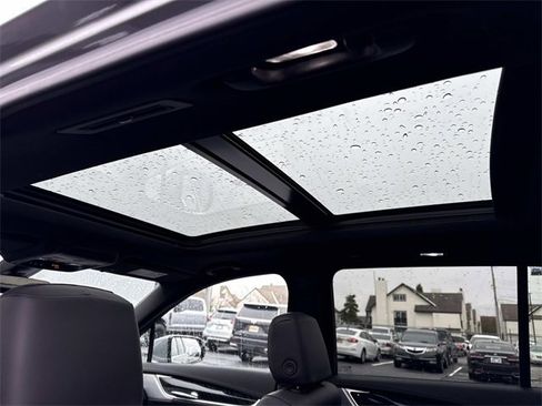 Certified 2023 Cadillac XT6 Premium Luxury w/ LPO, Floor Liner Package image 19