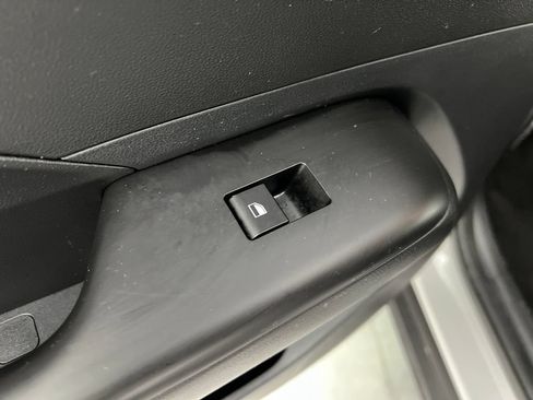 Used 2024 Hyundai Kona SEL FWD image 20
